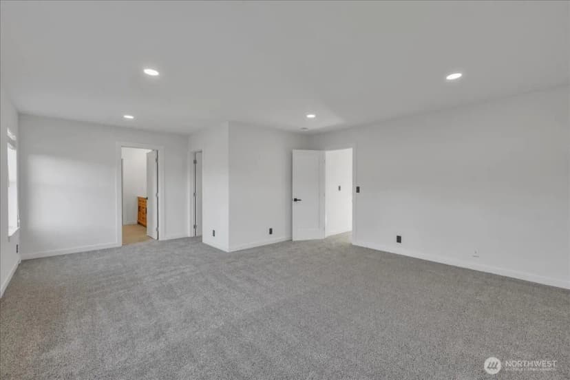 Property photo for 414 Easy Street Se, Rainier photo 6
