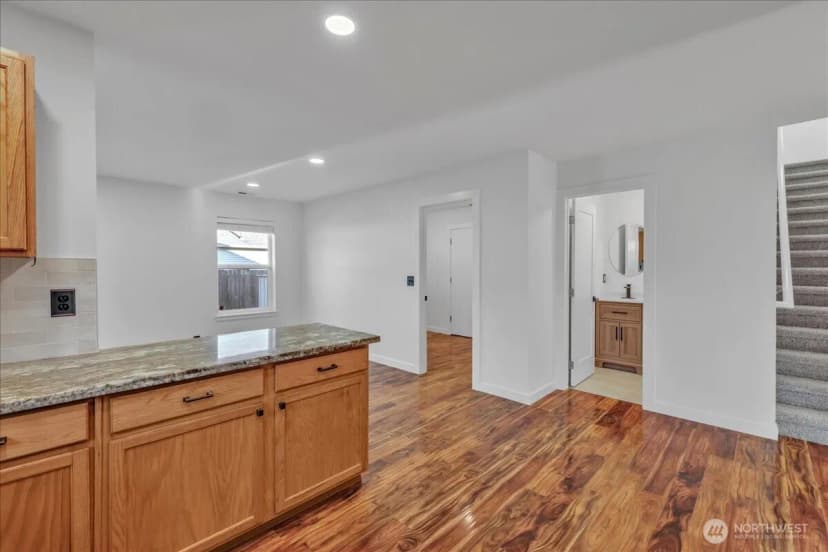 Property photo for 414 Easy Street Se, Rainier photo 14