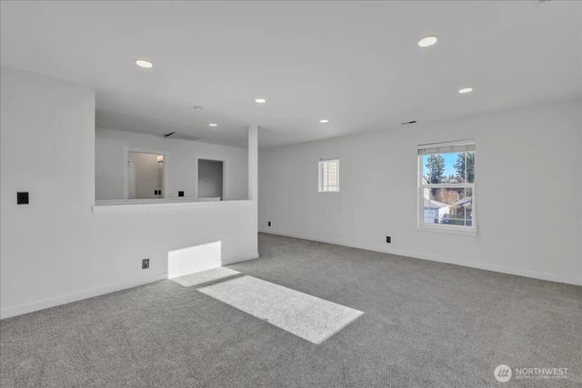 Property photo for 414 Easy Street Se, Rainier photo 7