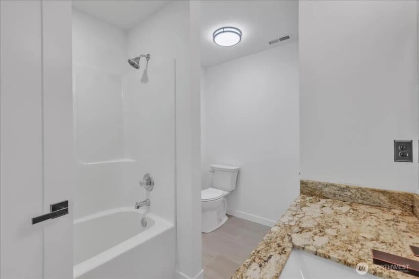 Property photo for 414 Easy Street Se, Rainier photo 10
