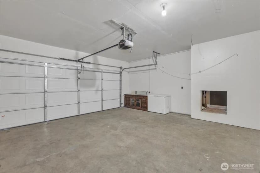 Property photo for 414 Easy Street Se, Rainier photo 23