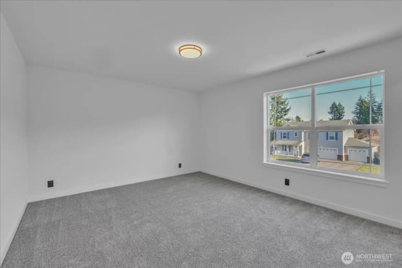 Property photo for 414 Easy Street Se, Rainier photo 21