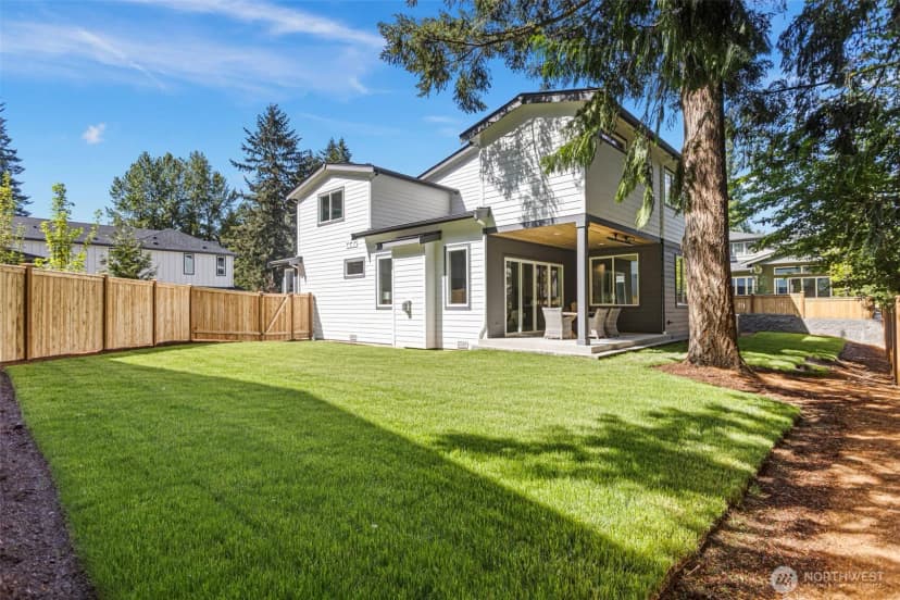 Property photo for 12813 Ne 65th Lane, Kirkland photo 39
