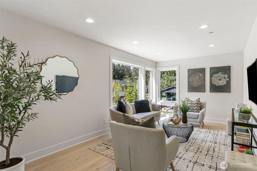 Property photo for 12813 Ne 65th Lane, Kirkland photo 32