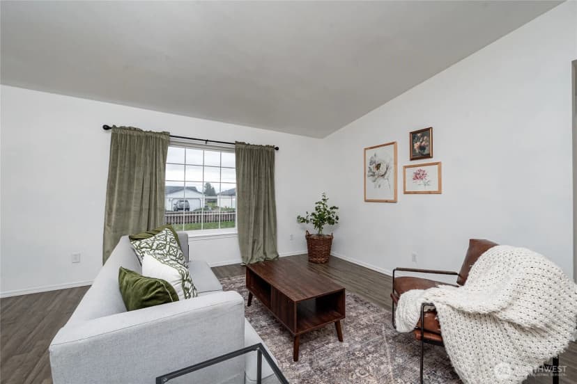 Property photo for 6185 Pacific Heights Drive, Ferndale photo 3