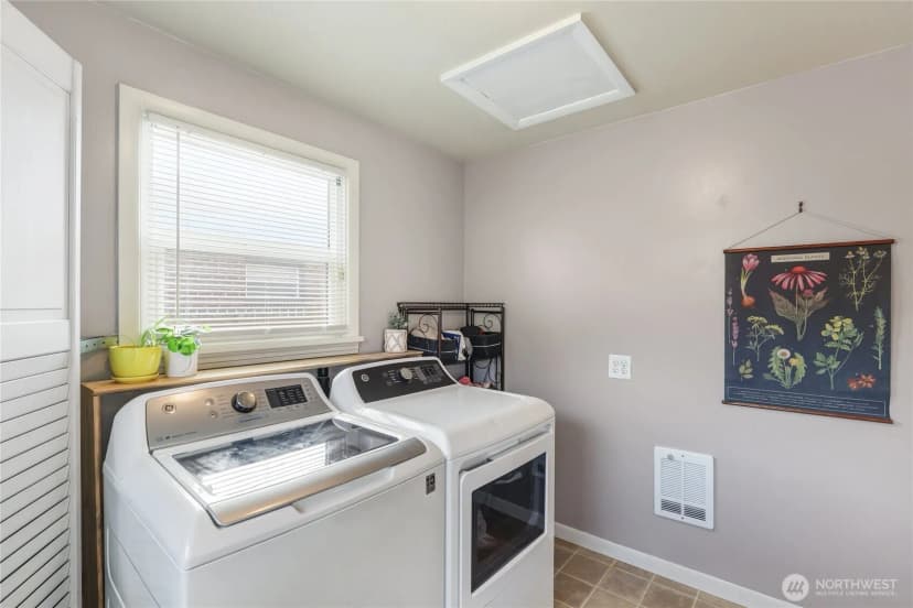 Property photo for 1034 S Market Boulevard, Chehalis photo 11