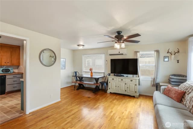 Property photo for 1034 S Market Boulevard, Chehalis photo 3