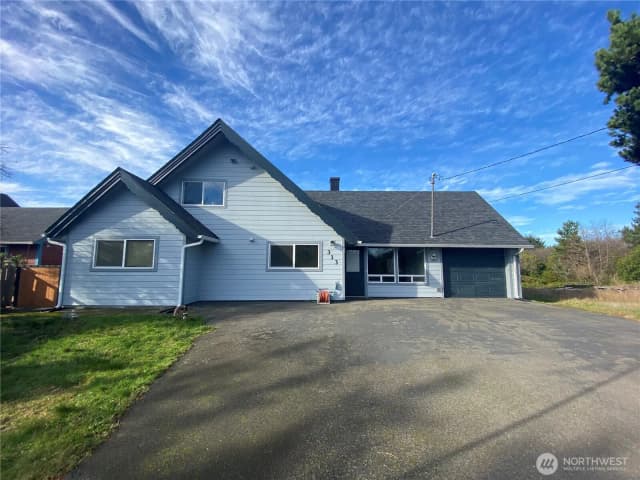 Property photo for 313 Sand Dune Avenue Nw, Ocean Shores