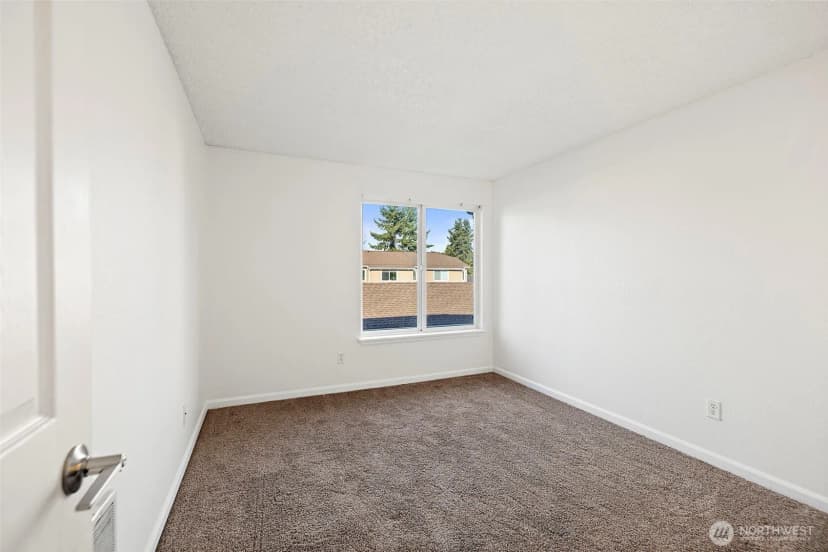 Property photo for 1215 S 237th Lane #1308, Des Moines photo 25