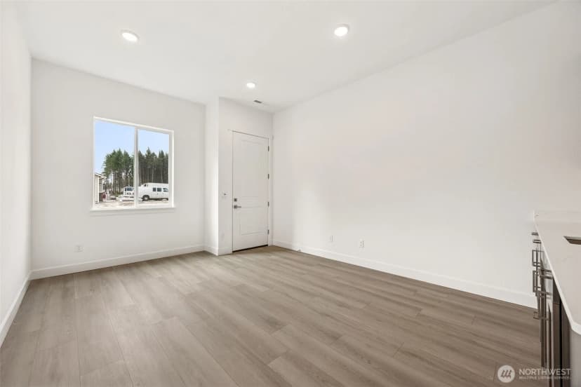 Property photo for 13722 100th Street Ne #209, Lake Stevens photo 12