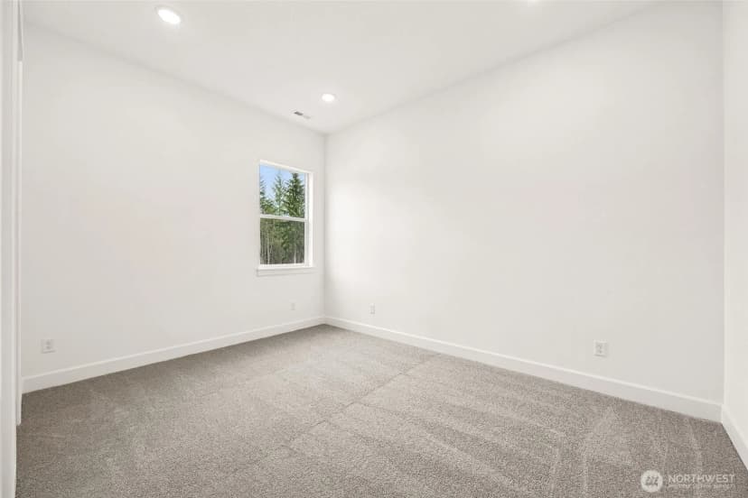Property photo for 13722 100th Street Ne #209, Lake Stevens photo 8