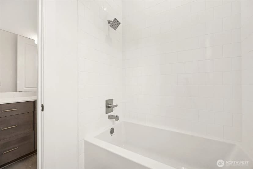 Property photo for 13722 100th Street Ne #209, Lake Stevens photo 5