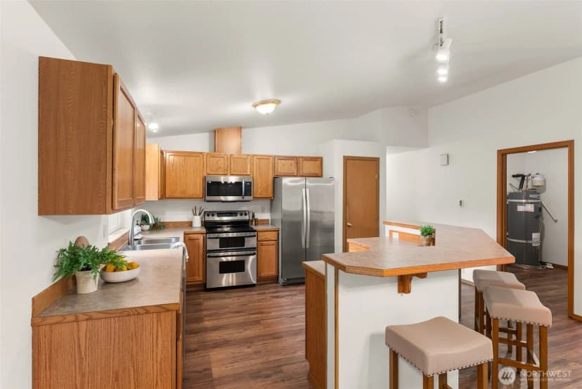 Property photo for 16724 Violet Prairie Road Se, Tenino photo 11
