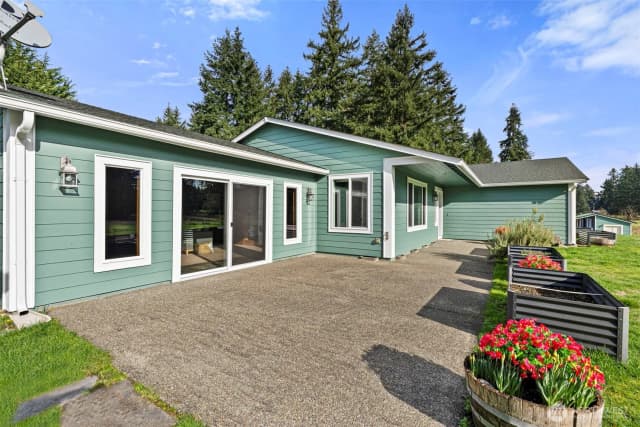 Property photo for 16724 Violet Prairie Road Se, Tenino photo 3