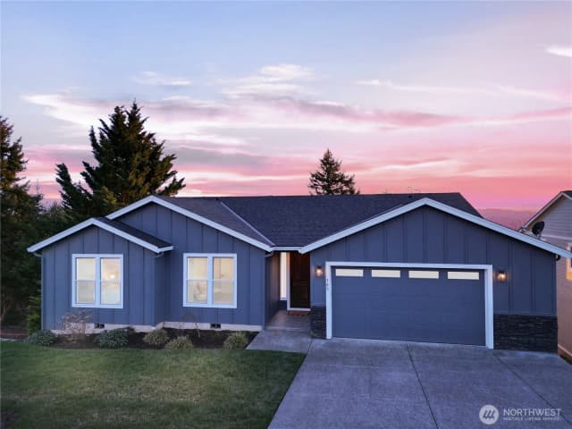 Property photo for 105 Eli Avery Avenue, Kalama