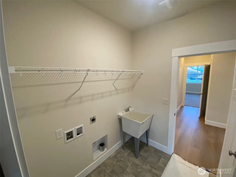 Property photo for 520 Rainbow Way, Kelso photo 32