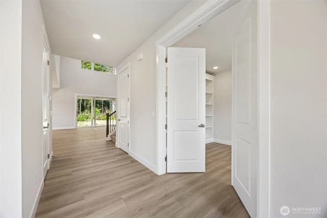 Property photo for 13814 100th Street Ne #208, Lake Stevens photo 5