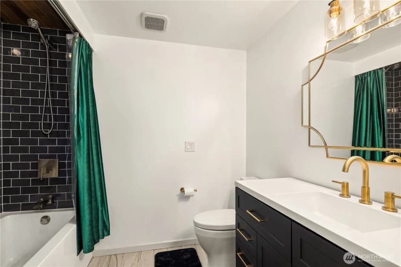 Property photo for 452 11th Street, Blaine photo 17