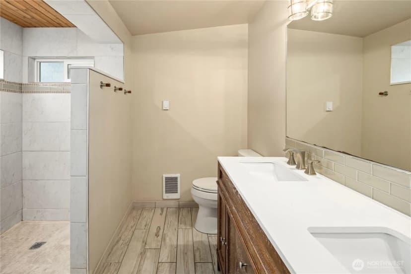 Property photo for 452 11th Street, Blaine photo 16