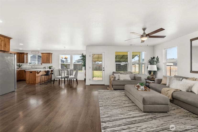Property photo for 405 Cardinal Avenue, Winlock photo 8
