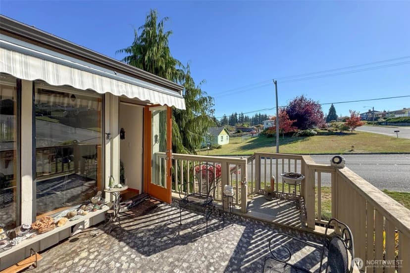 Property photo for 1633 E 5th Street, Port Angeles photo 38