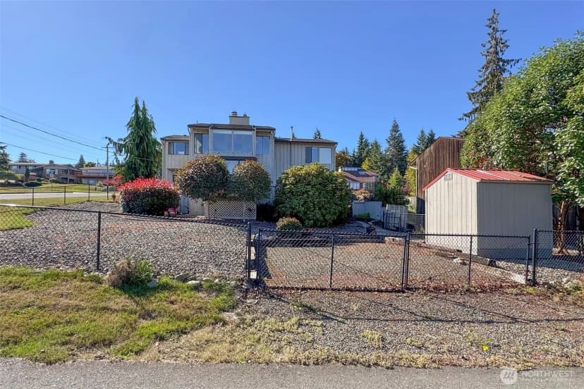 Property photo for 1633 E 5th Street, Port Angeles photo 35