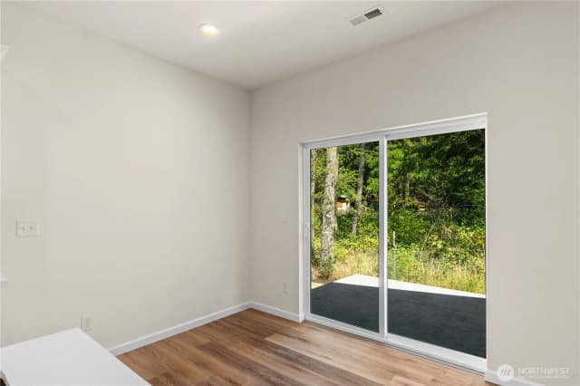 Property photo for 1332 60th Avenue Ne, Tacoma photo 5