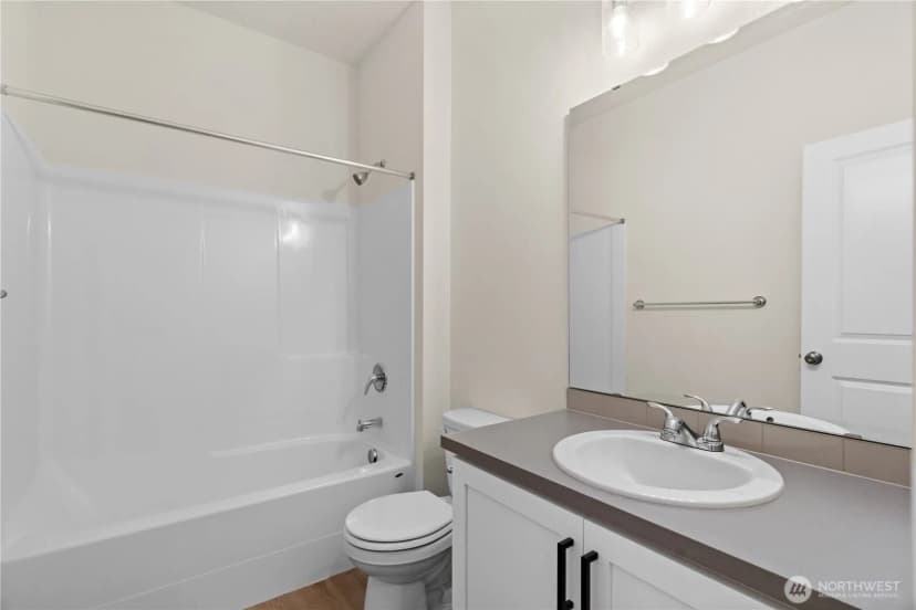 Property photo for 1332 60th Avenue Ne, Tacoma photo 15