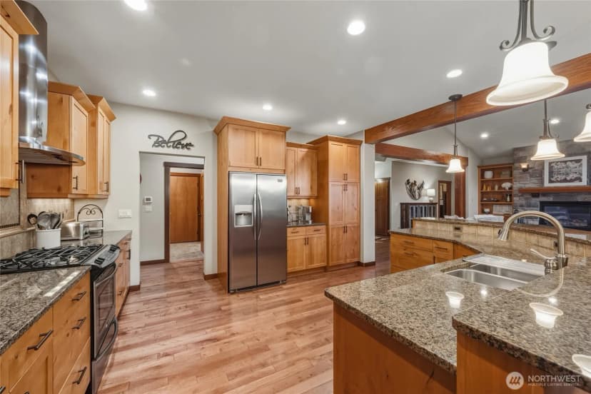 Property photo for 8424 Double Ditch Road, Lynden photo 9