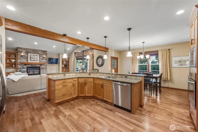 Property photo for 8424 Double Ditch Road, Lynden photo 8