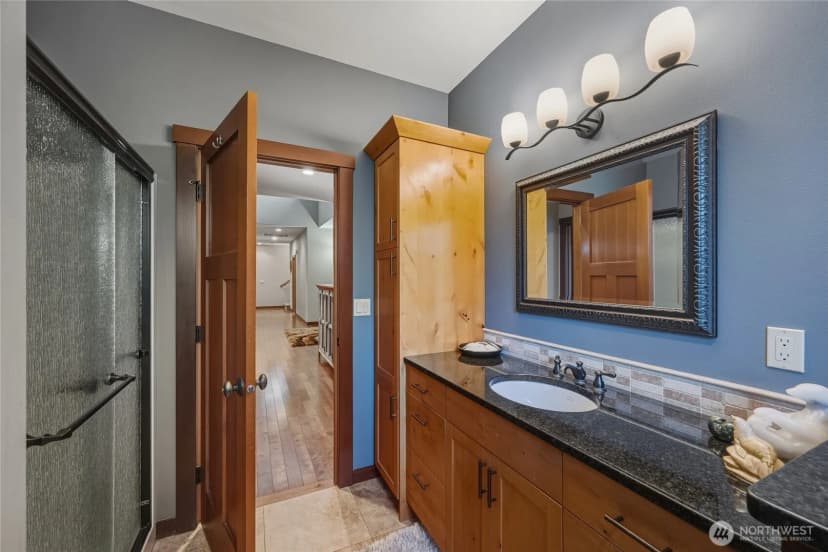 Property photo for 8424 Double Ditch Road, Lynden photo 23