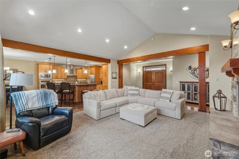 Property photo for 8424 Double Ditch Road, Lynden photo 13