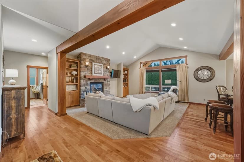 Property photo for 8424 Double Ditch Road, Lynden photo 6