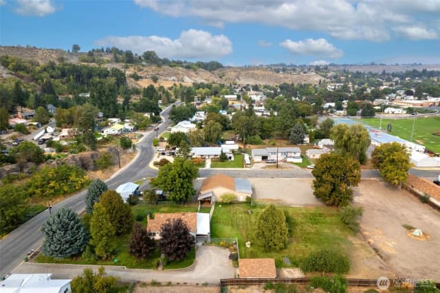 Property photo for 211 S Granite Street, Omak photo 4