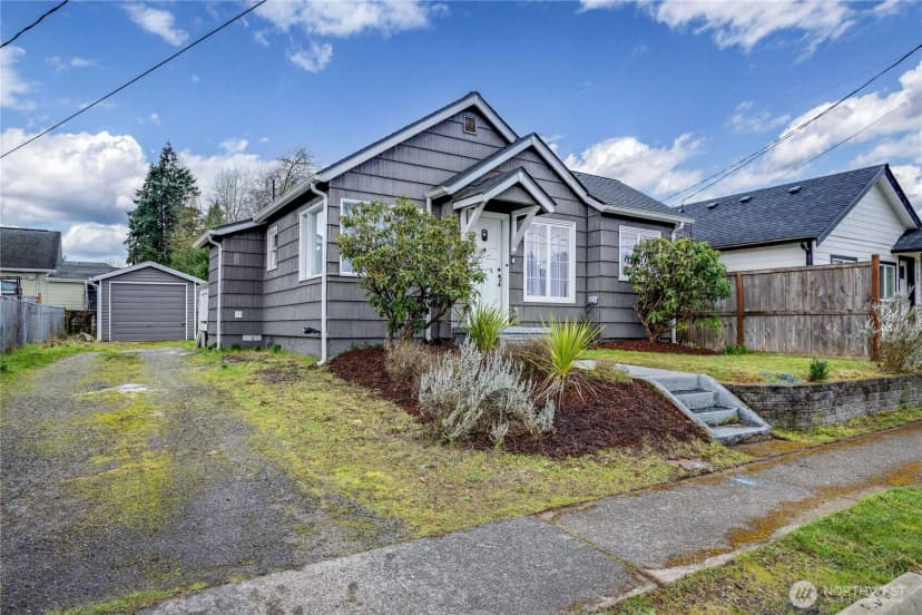 Property photo for 1705 13th Street, Bremerton photo 2