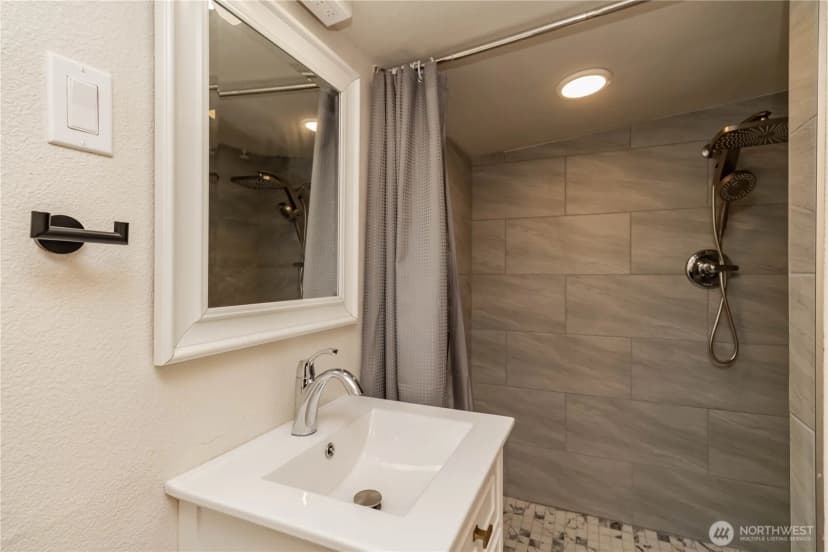 Property photo for 6645 S Oakes Street, Tacoma photo 27