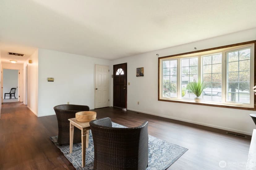 Property photo for 1625 Camas Avenue Ne, Renton photo 5