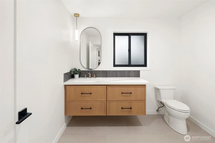 Property photo for 16040 36th Avenue Ne, Lake Forest Park photo 14