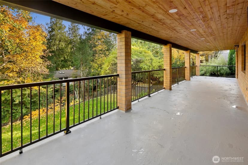 Property photo for 16040 36th Avenue Ne, Lake Forest Park photo 35