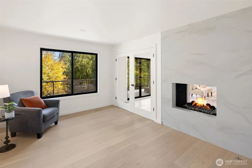 Property photo for 16040 36th Avenue Ne, Lake Forest Park photo 9