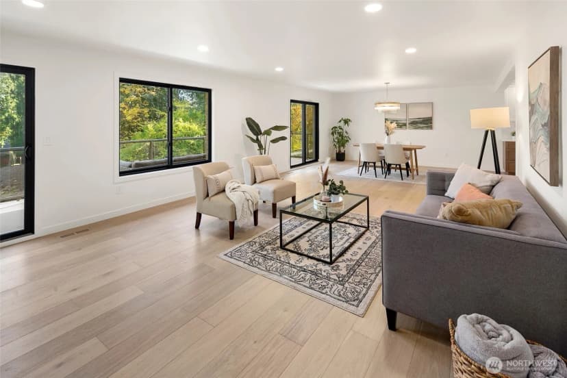 Property photo for 16040 36th Avenue Ne, Lake Forest Park photo 7