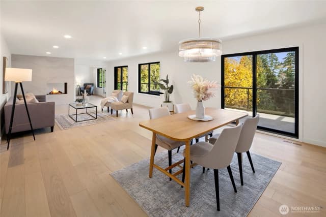 Property photo for 16040 36th Avenue Ne, Lake Forest Park photo 5