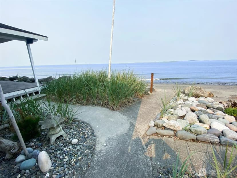 Property photo for 2625 W Beach Road, Oak Harbor photo 35