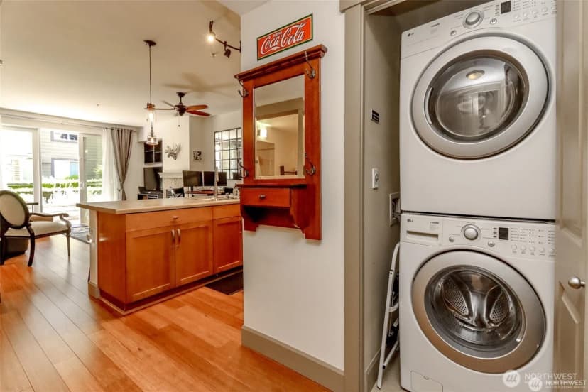 Property photo for 1840 25th Avenue Ne #204, Issaquah photo 19