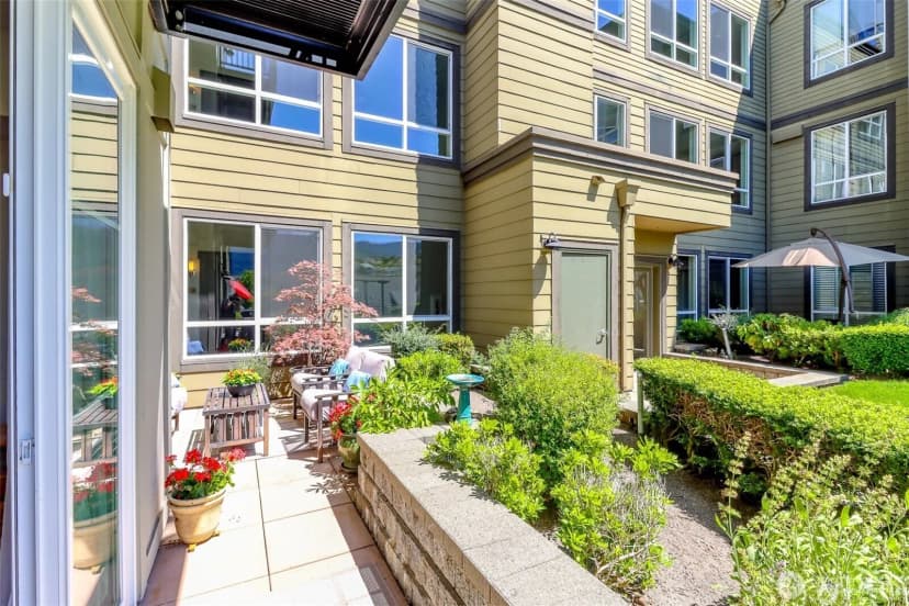 Property photo for 1840 25th Avenue Ne #204, Issaquah photo 24