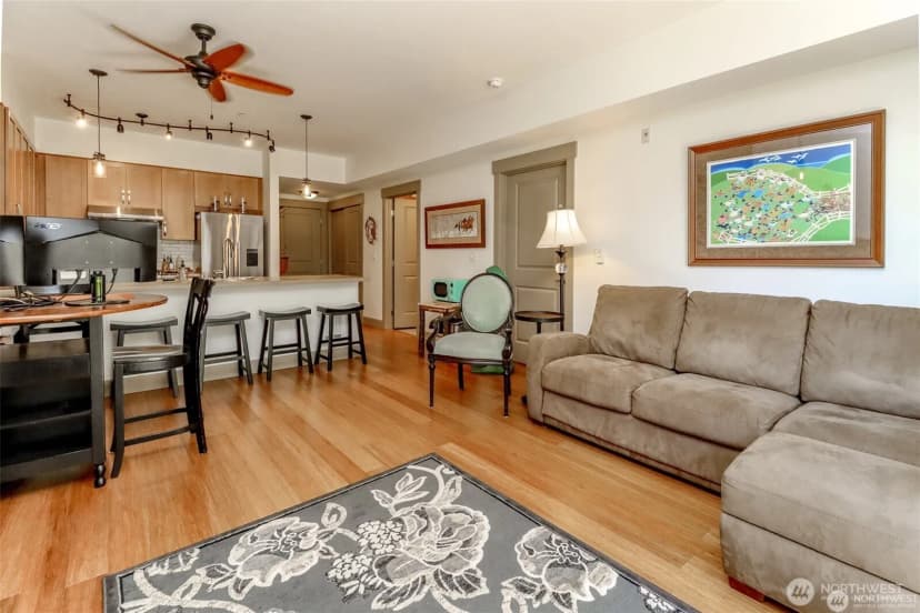 Property photo for 1840 25th Avenue Ne #204, Issaquah photo 18