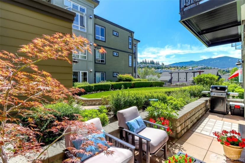 Property photo for 1840 25th Avenue Ne #204, Issaquah