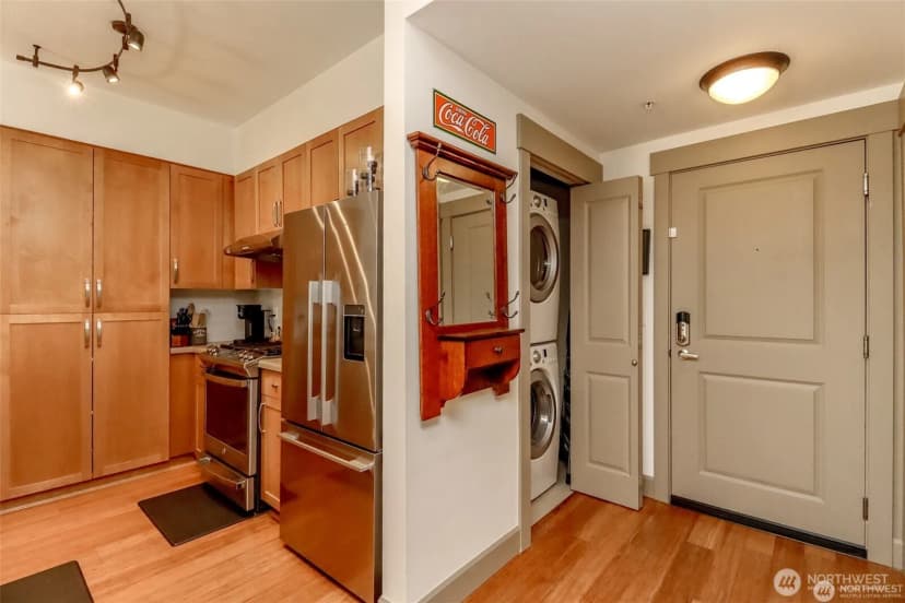 Property photo for 1840 25th Avenue Ne #204, Issaquah photo 20