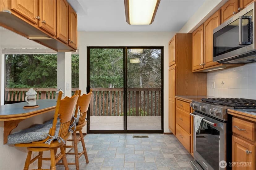 Property photo for 2400 Princeton Court #6, Bellingham photo 7