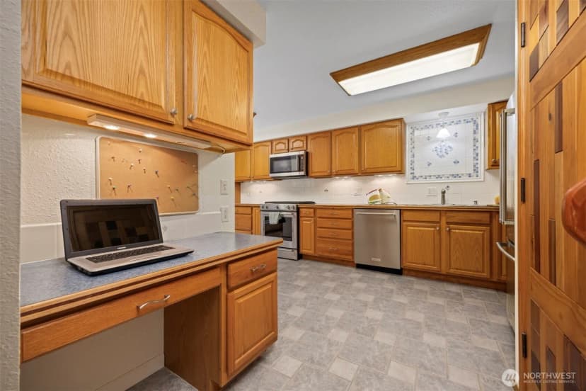 Property photo for 2400 Princeton Court #6, Bellingham photo 13
